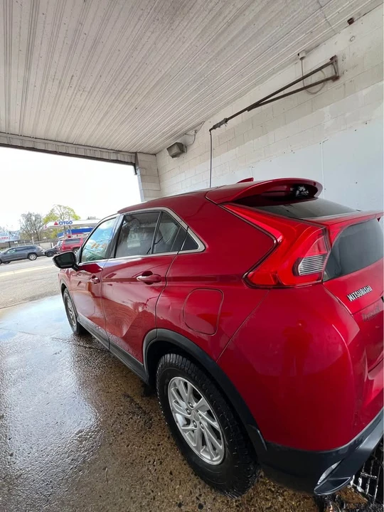 2019 Mitsubishi Eclipse Cross - Image 5 of 12