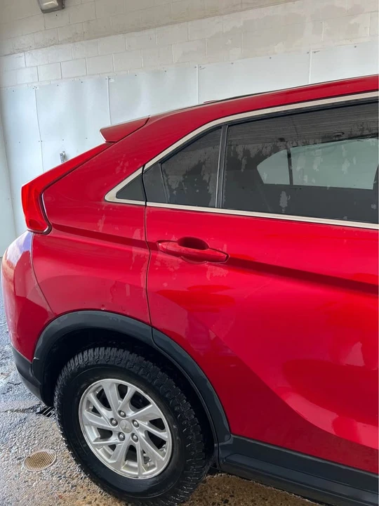 2019 Mitsubishi Eclipse Cross - Image 8 of 12