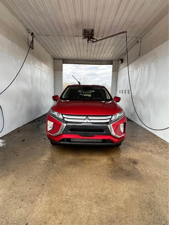 2019 Mitsubishi Eclipse Cross - Image 3 of 12