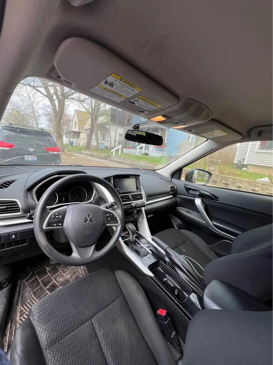 2019 Mitsubishi Eclipse Cross - Image 10 of 12