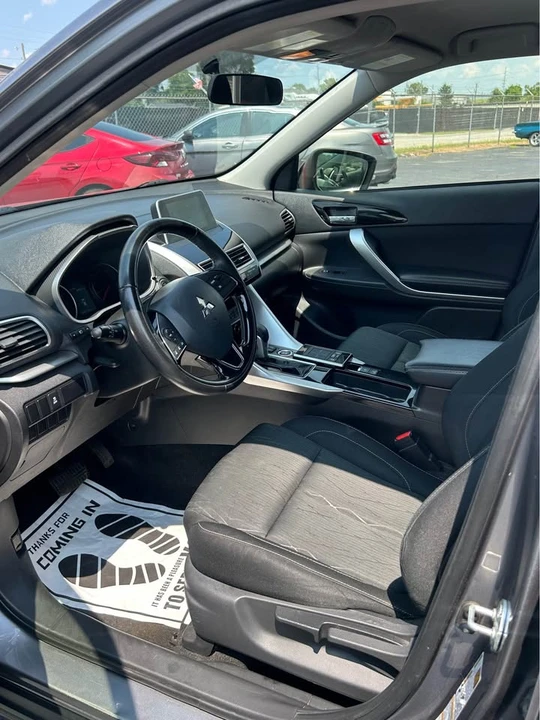 2019 Mitsubishi Eclipse Cross - Image 4 of 12