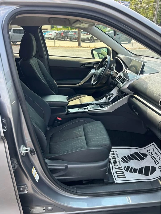 2019 Mitsubishi Eclipse Cross - Image 10 of 12