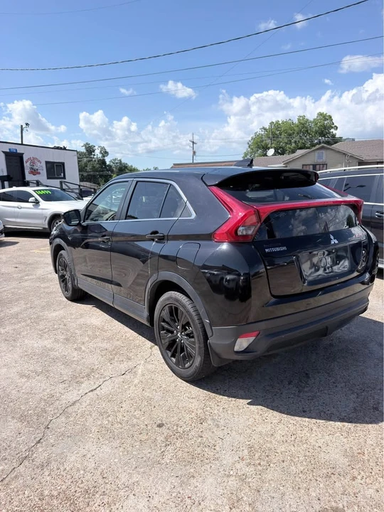 2019 Mitsubishi Eclipse Cross - Image 3 of 7