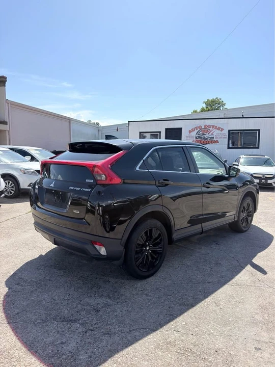 2019 Mitsubishi Eclipse Cross - Image 4 of 7