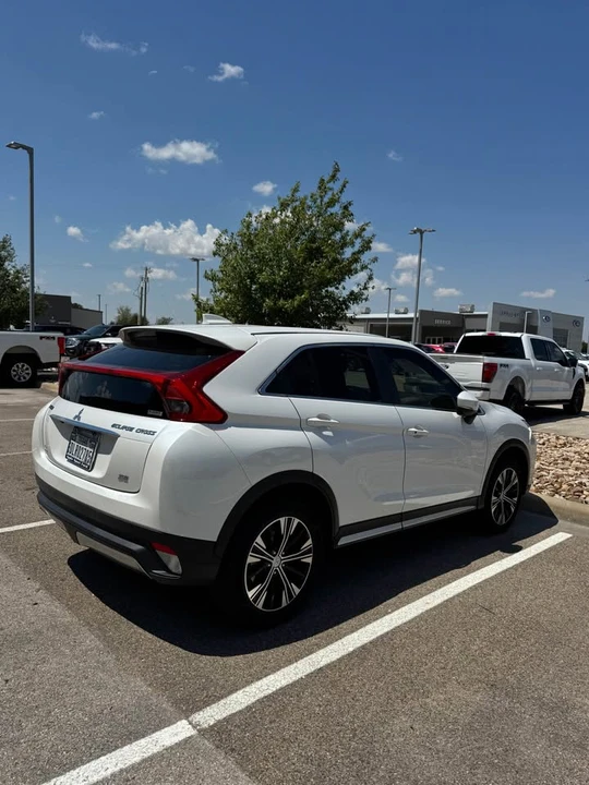 2019 Mitsubishi Eclipse Cross - Image 3 of 13