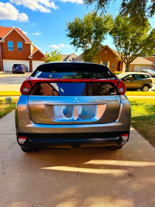 2019 Mitsubishi Eclipse Cross - Image 9 of 20