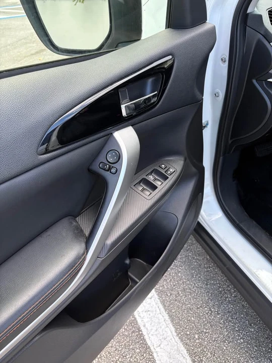 2019 Mitsubishi Eclipse Cross - Image 12 of 20