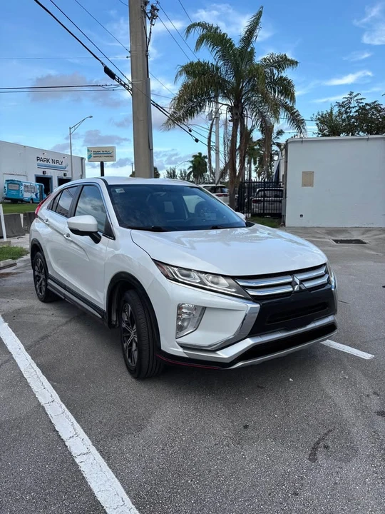 2019 Mitsubishi Eclipse Cross - Image 3 of 20