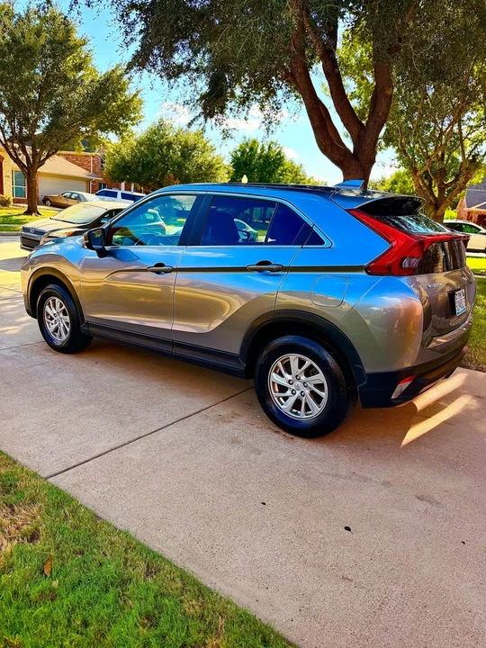 2019 Mitsubishi Eclipse Cross - Image 5 of 20