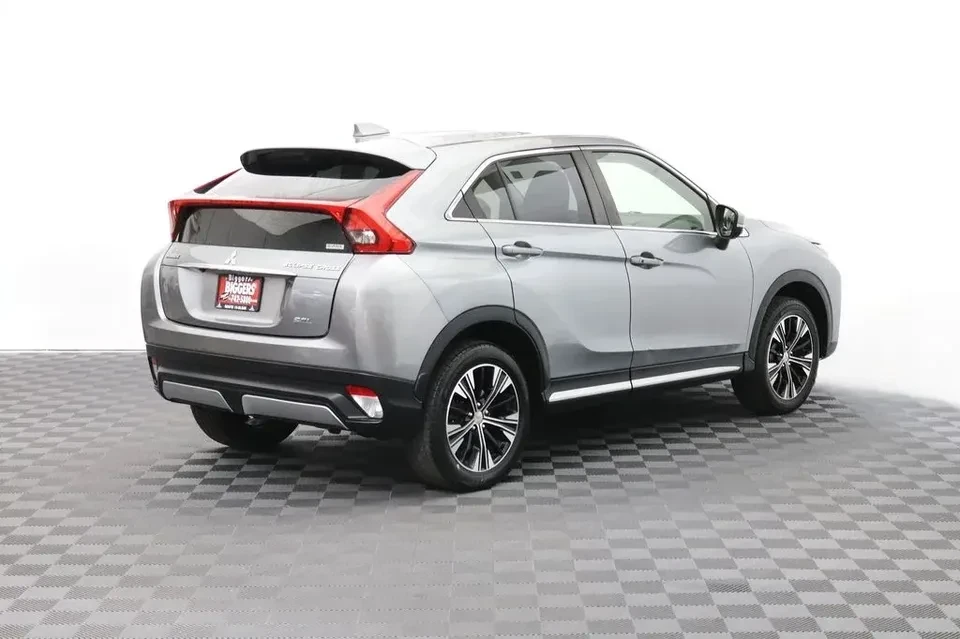 2019 Mitsubishi Eclipse Cross - Image 4 of 17