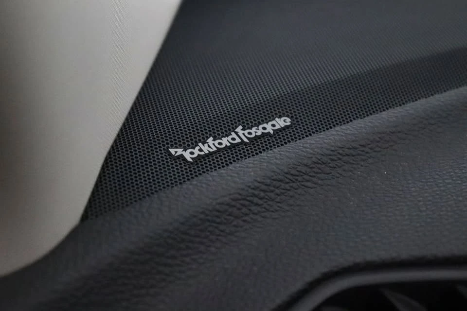 2019 Mitsubishi Eclipse Cross - Image 16 of 20