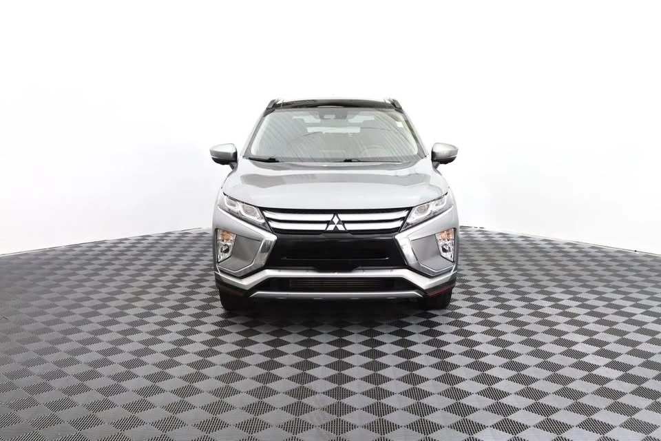 2019 Mitsubishi Eclipse Cross - Image 2 of 20