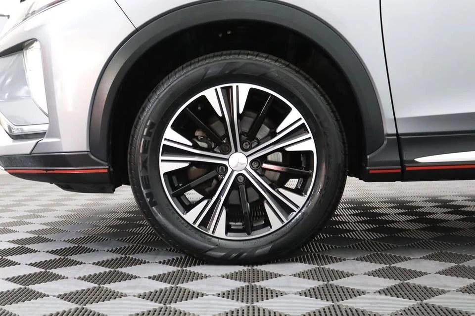 2019 Mitsubishi Eclipse Cross - Image 5 of 20