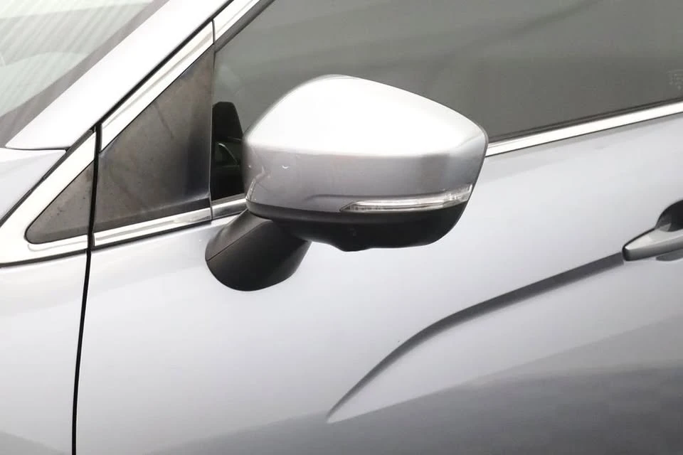 2019 Mitsubishi Eclipse Cross - Image 12 of 20