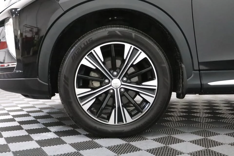 2019 Mitsubishi Eclipse Cross - Image 5 of 20