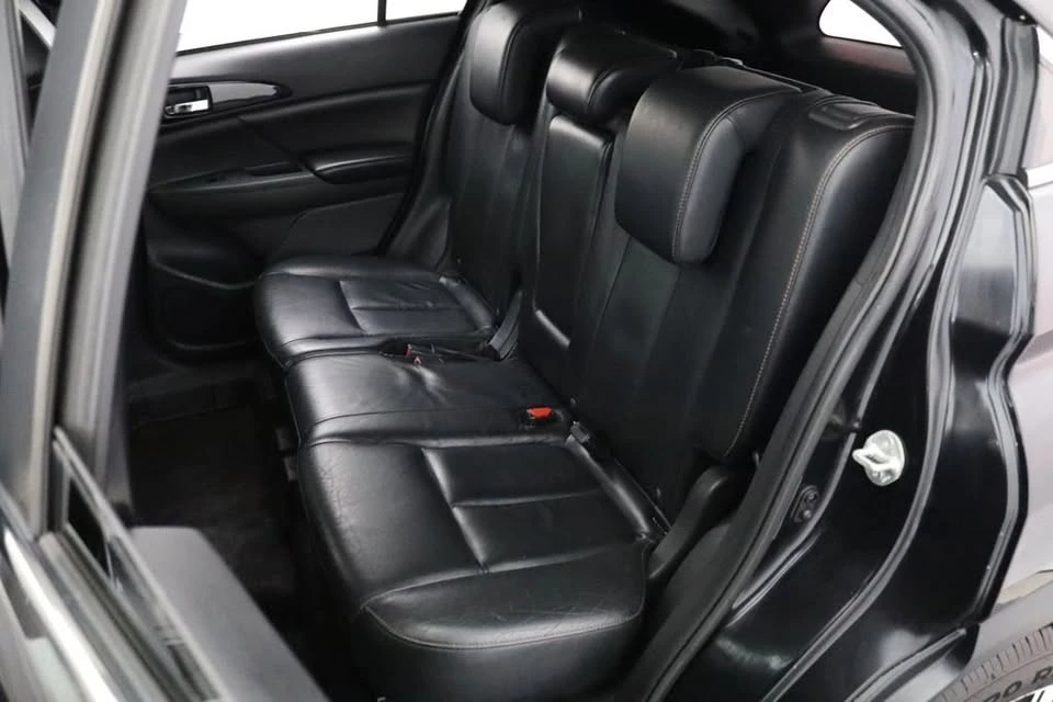 2019 Mitsubishi Eclipse Cross - Image 13 of 20