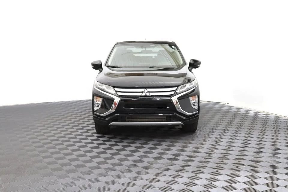 2019 Mitsubishi Eclipse Cross - Image 2 of 20
