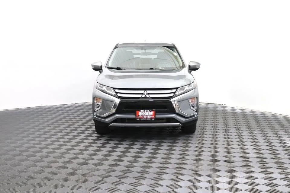 2019 Mitsubishi Eclipse Cross - Image 2 of 20