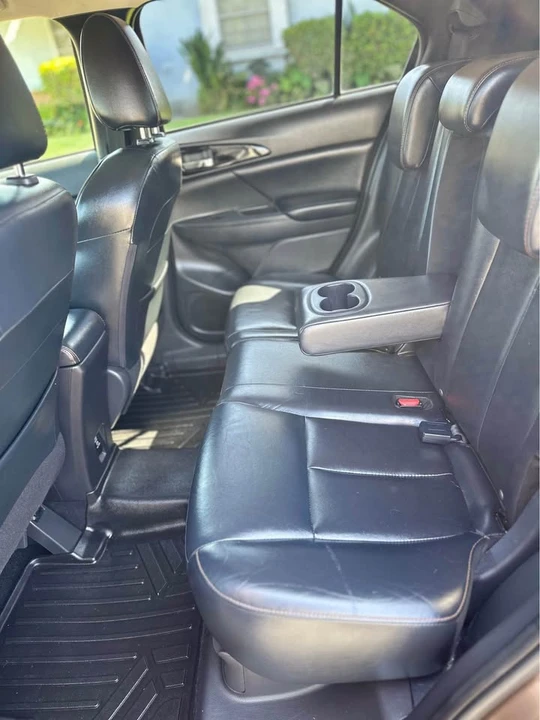 2019 Mitsubishi Eclipse Cross - Image 18 of 19