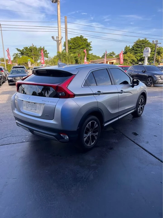 2019 Mitsubishi Eclipse Cross - Image 8 of 18