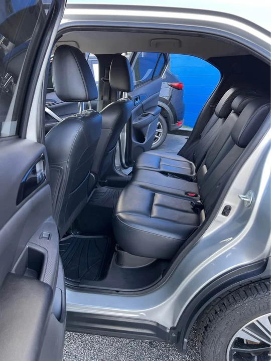 2019 Mitsubishi Eclipse Cross - Image 16 of 18