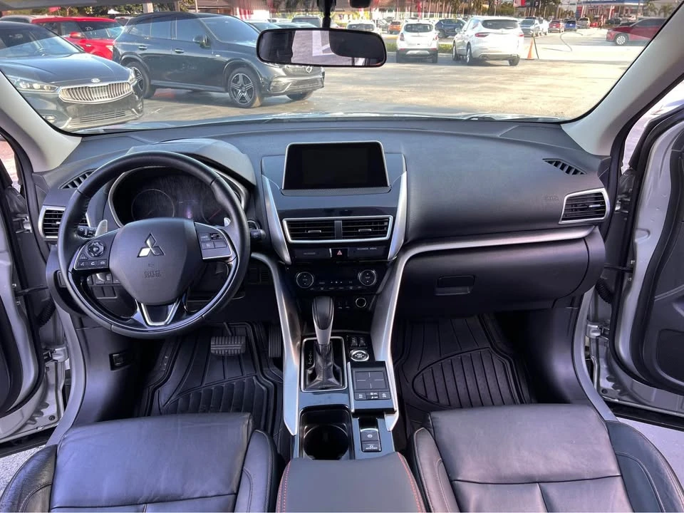 2019 Mitsubishi Eclipse Cross - Image 11 of 18