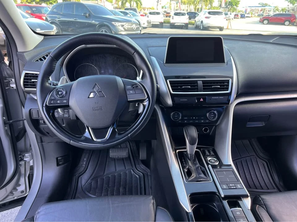 2019 Mitsubishi Eclipse Cross - Image 14 of 18