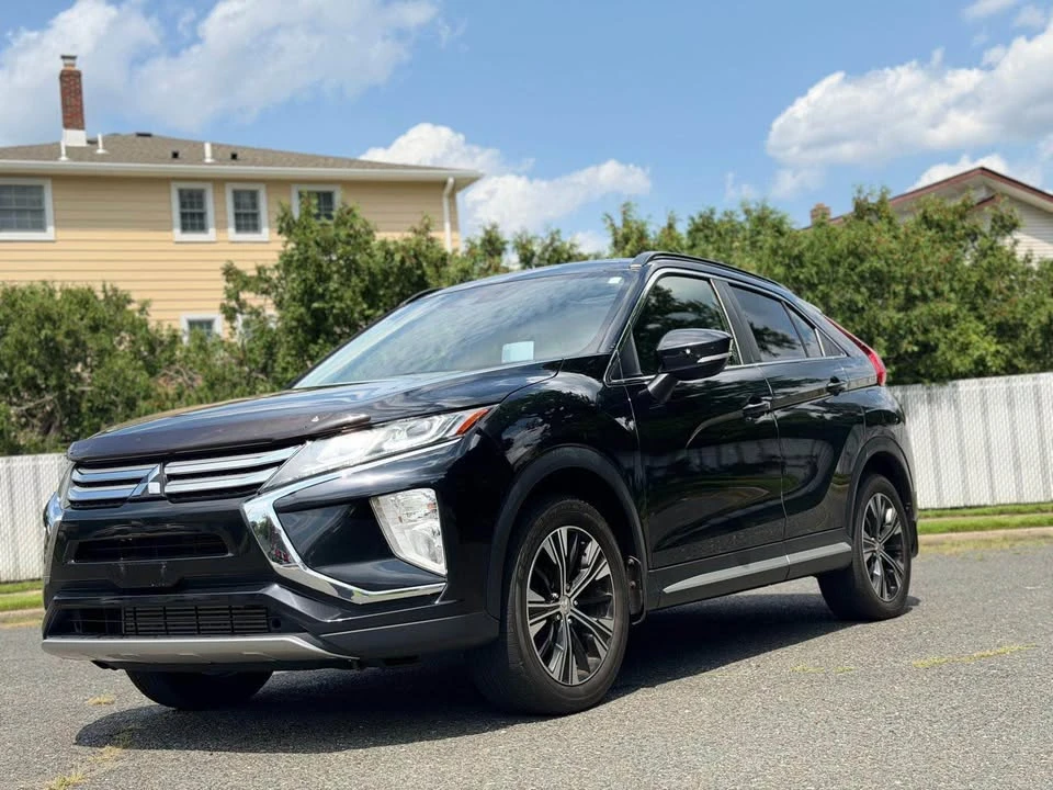 2019 Mitsubishi Eclipse Cross - Image 2 of 20