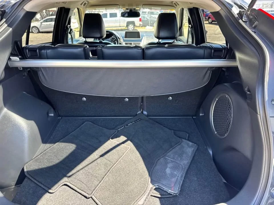 2019 Mitsubishi Eclipse Cross - Image 8 of 20