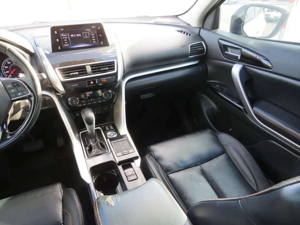 2019 Mitsubishi Eclipse Cross - Image 12 of 20