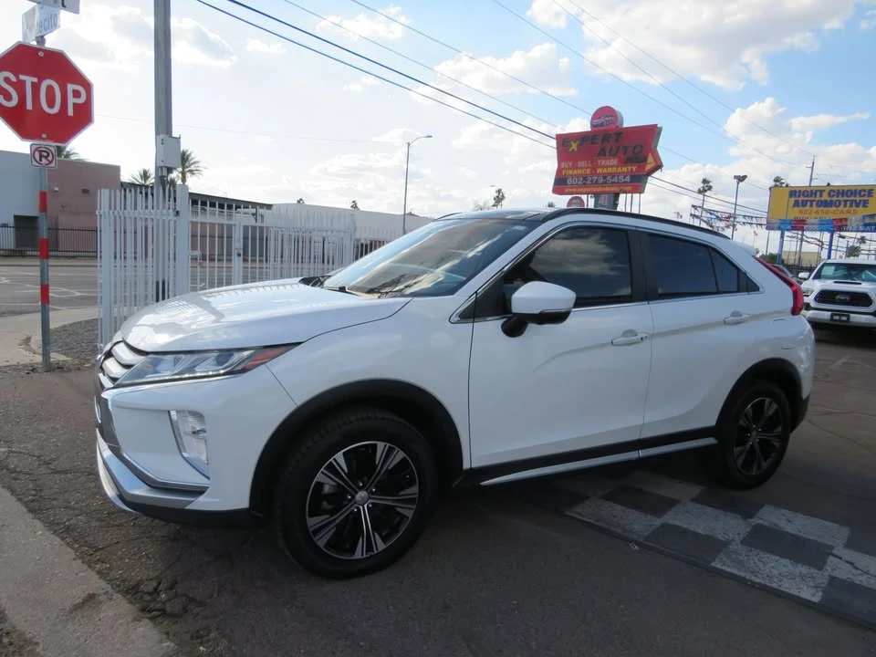 2019 Mitsubishi Eclipse Cross - Image 2 of 20
