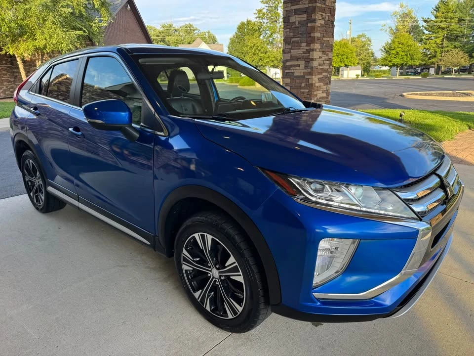 2019 Mitsubishi Eclipse Cross - Image 3 of 19