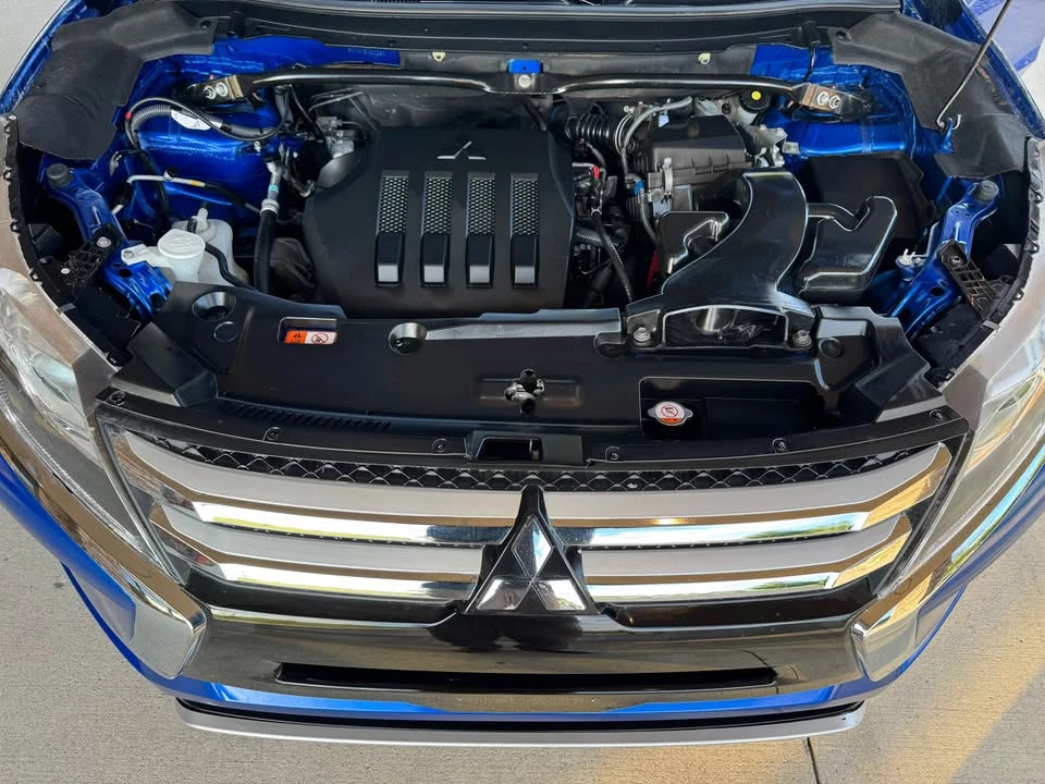 2019 Mitsubishi Eclipse Cross - Image 16 of 19