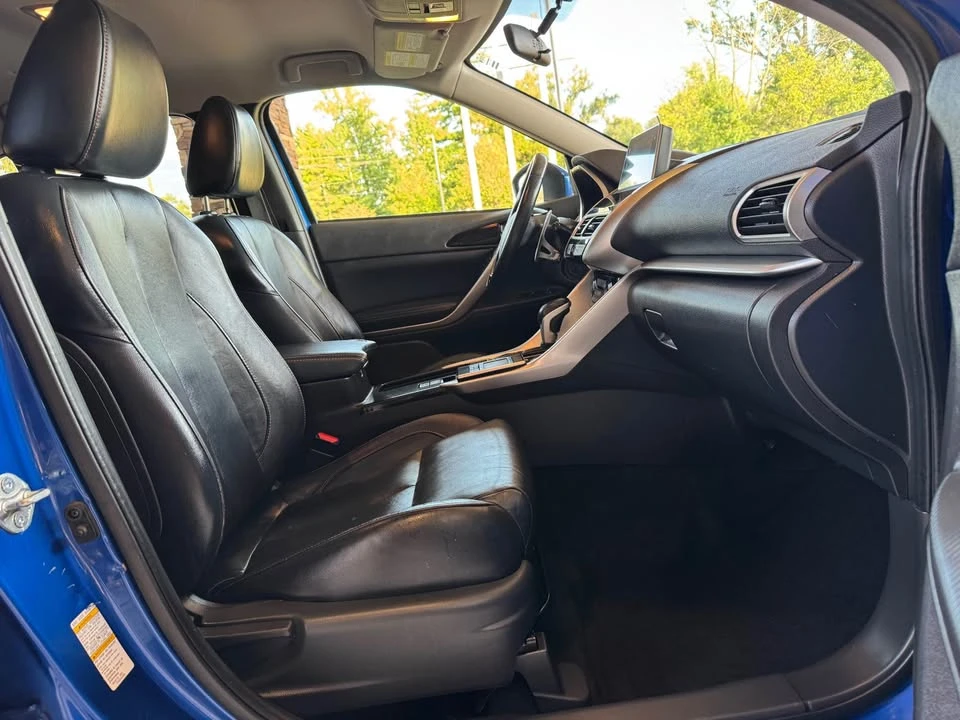 2019 Mitsubishi Eclipse Cross - Image 9 of 19