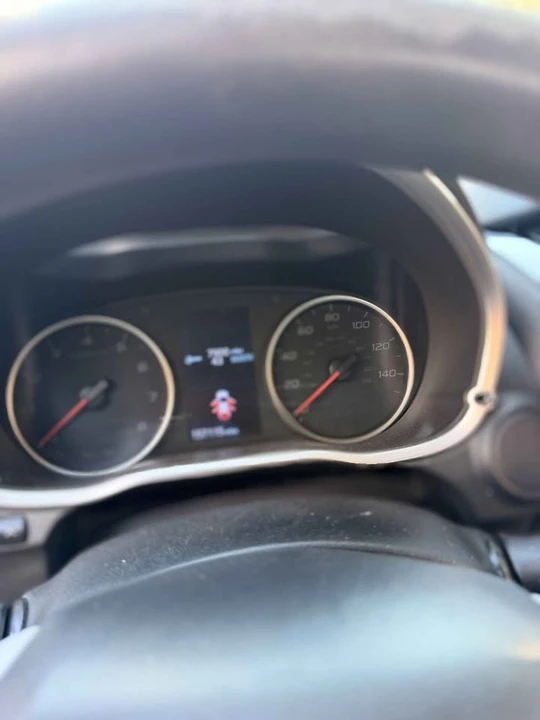 2019 Mitsubishi Eclipse Cross - Image 15 of 20