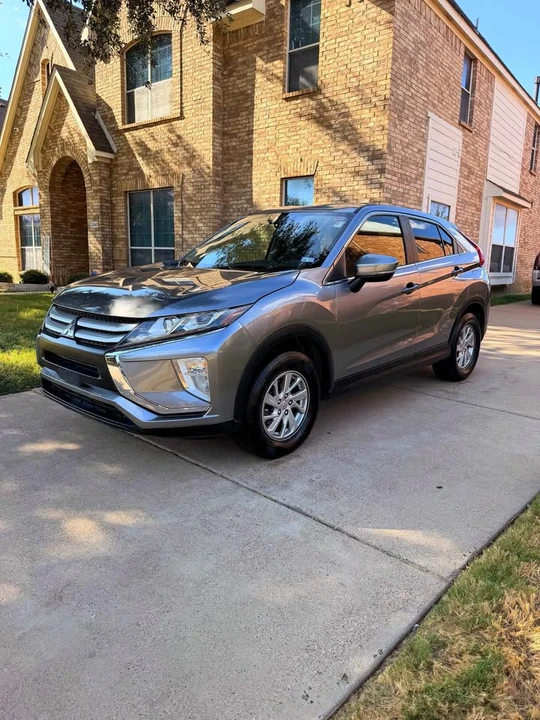 2019 Mitsubishi Eclipse Cross - Image 3 of 20