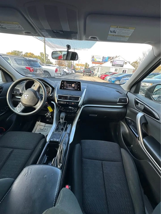 2019 Mitsubishi Eclipse Cross - Image 13 of 21