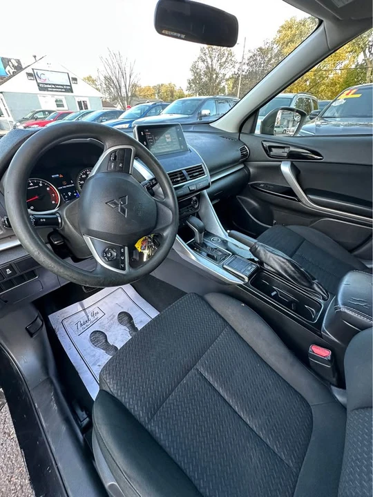 2019 Mitsubishi Eclipse Cross - Image 7 of 21