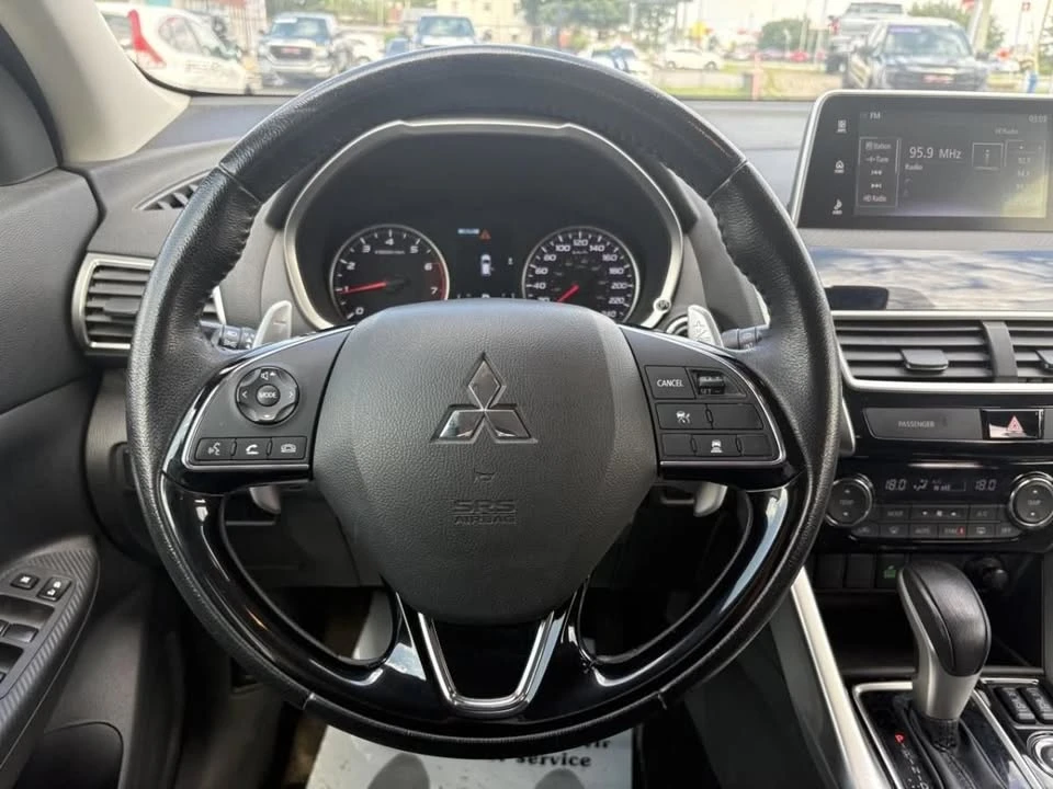 2019 Mitsubishi Eclipse Cross - Image 8 of 15