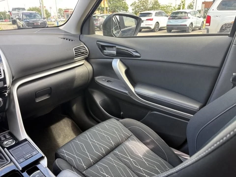 2019 Mitsubishi Eclipse Cross - Image 15 of 15