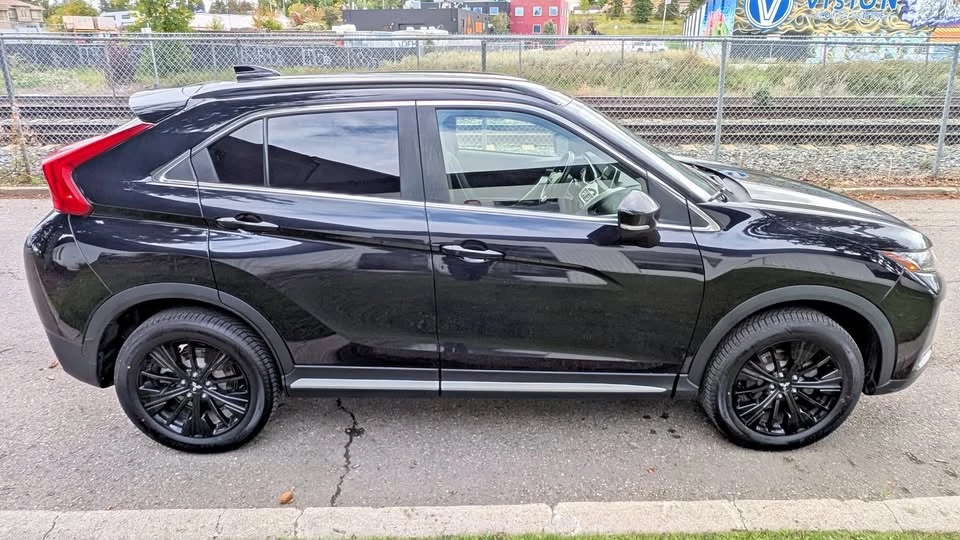 2019 Mitsubishi Eclipse Cross - Image 8 of 20