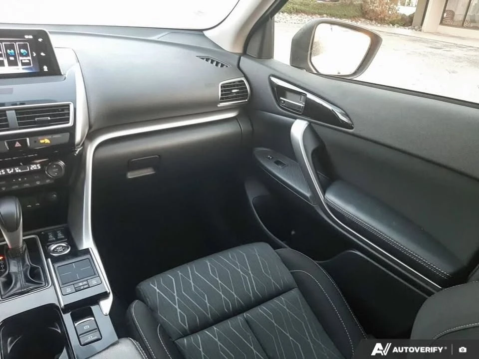 2019 Mitsubishi Eclipse Cross - Image 18 of 18