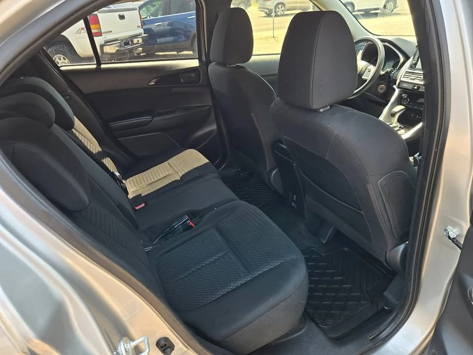2019 Mitsubishi Eclipse Cross - Image 6 of 10