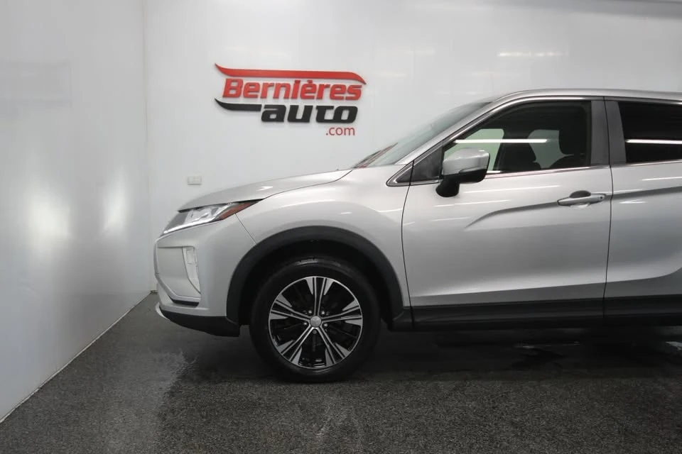 2019 Mitsubishi Eclipse - Image 4 of 15