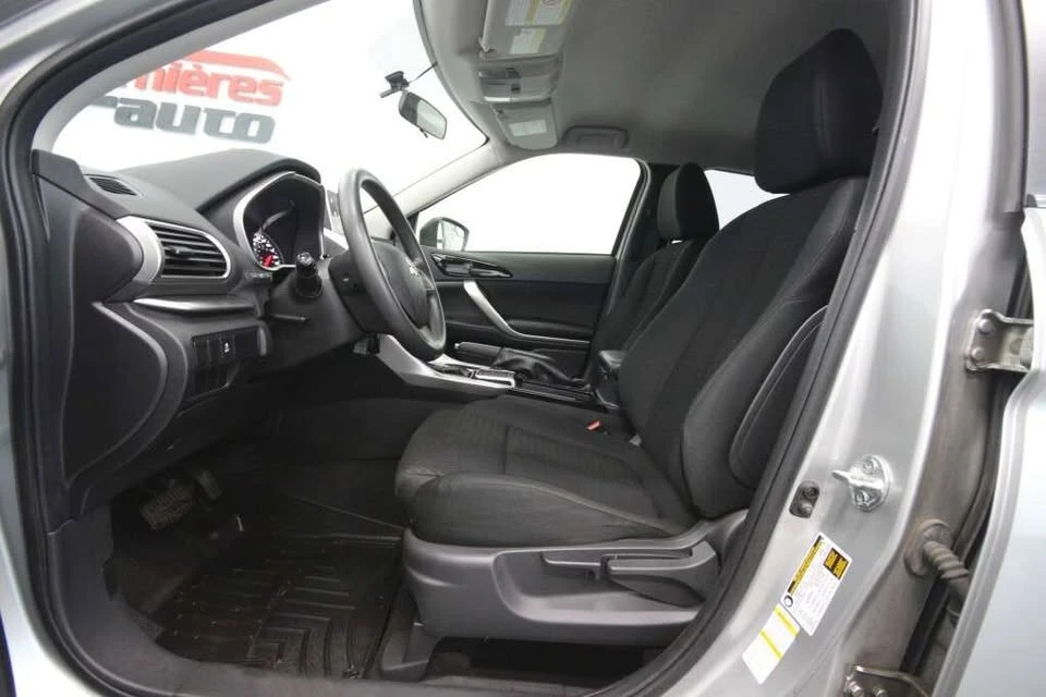 2019 Mitsubishi Eclipse Cross - Image 12 of 15