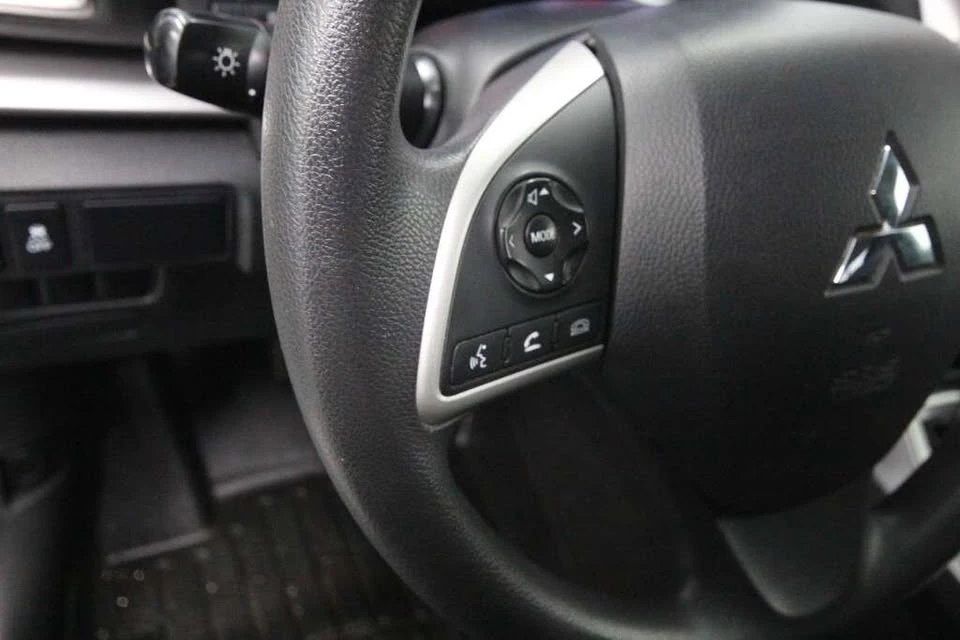 2019 Mitsubishi Eclipse Cross - Image 14 of 15