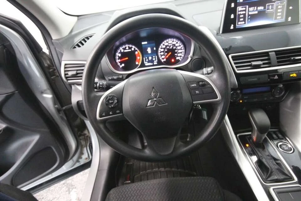 2019 Mitsubishi Eclipse Cross - Image 15 of 15