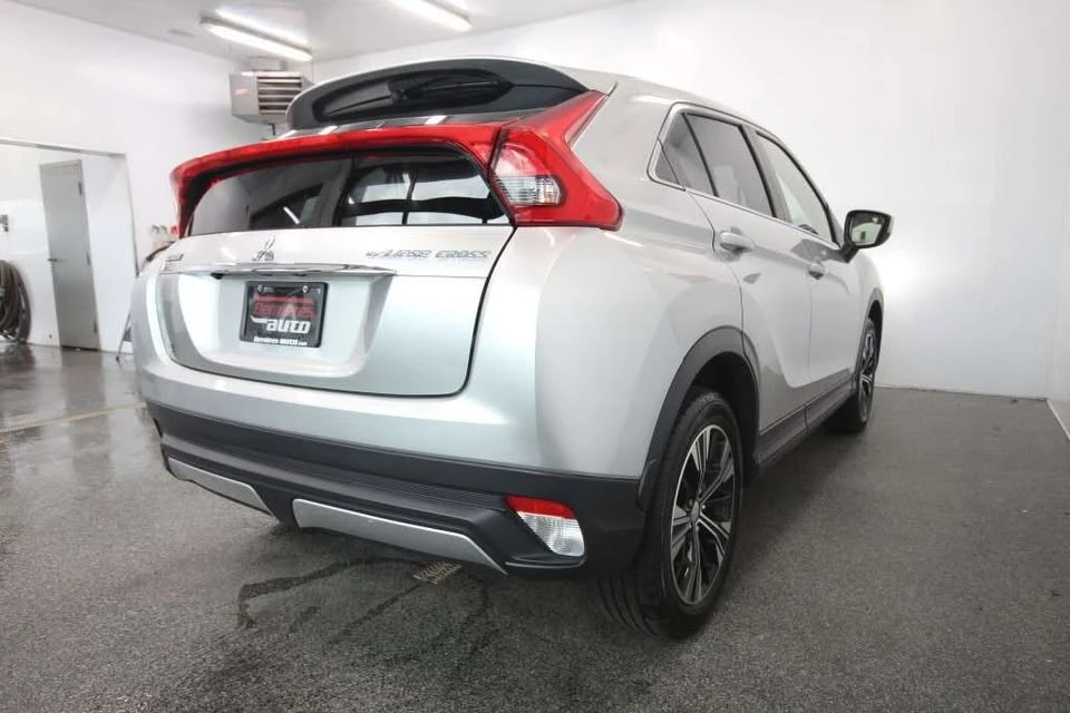 2019 Mitsubishi Eclipse Cross - Image 8 of 15