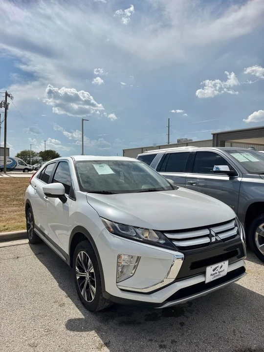 2019 Mitsubishi Eclipse - Image 4 of 12