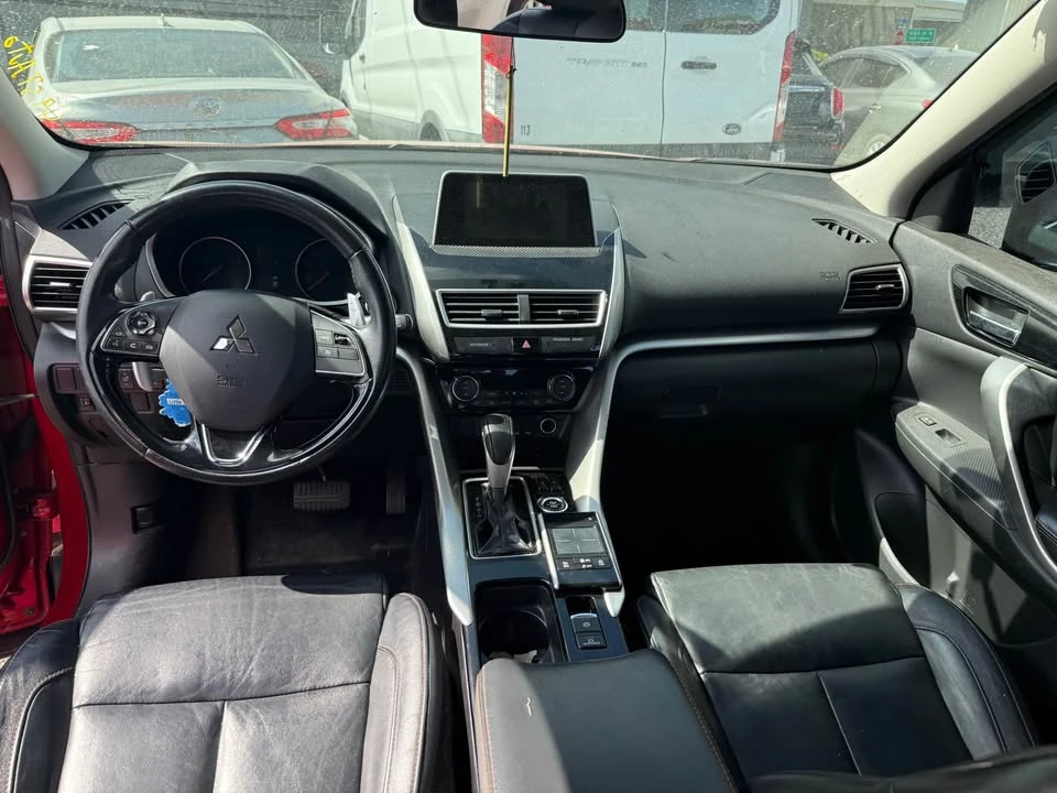 2019 Mitsubishi Eclipse - Image 3 of 7